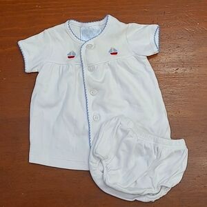 Little English Sailboat Set